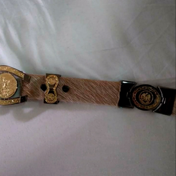 New Genuine Tan Cowhide Belt with Gold Buckle. Various sizes available.